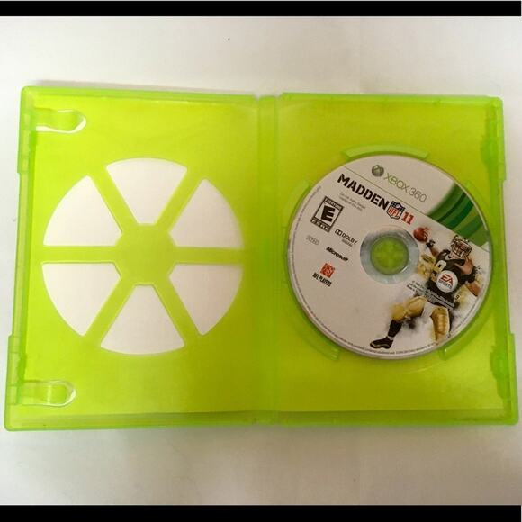 NFL Madden 11 for XBOX 360 - Picture 3 of 3